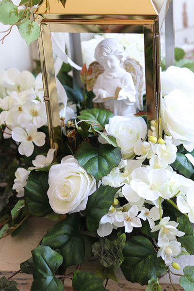 Angelo Garden Goldis, kompozycja nagrobna z aniołem i lampionem, wys.62cm 