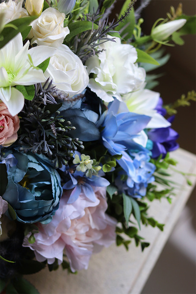 Mariwilioza, kompozycja kwiatowa pod ścianę, wym.42x59cm