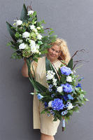 Blue Greddier, bukiet nagrobny do położenia