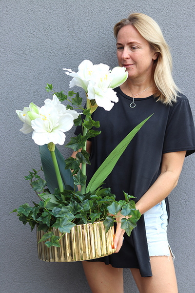 Amarylis Biel, wysokiej jakości sztuczna roślina w złotej donicy, wys.70cm