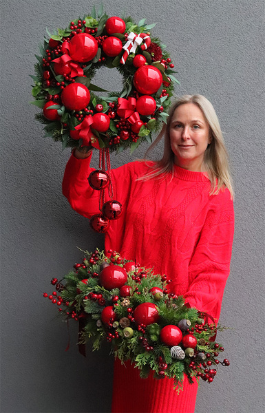 Deluxe Red, świąteczny wianek z dzwonkami,