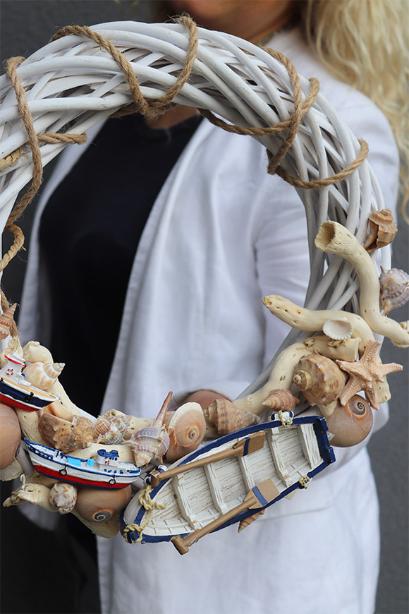 Bałtyk, marynistyczny wianek z żaglówką