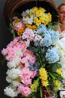 Wiosenne Pastele, kompozycja kwiatowa w naczyniu	