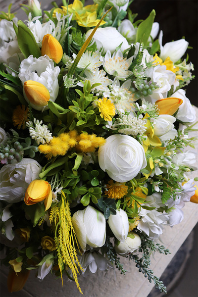 Amira Premium, wiosenna dekoracja kwiatowa, wym.28x40cm