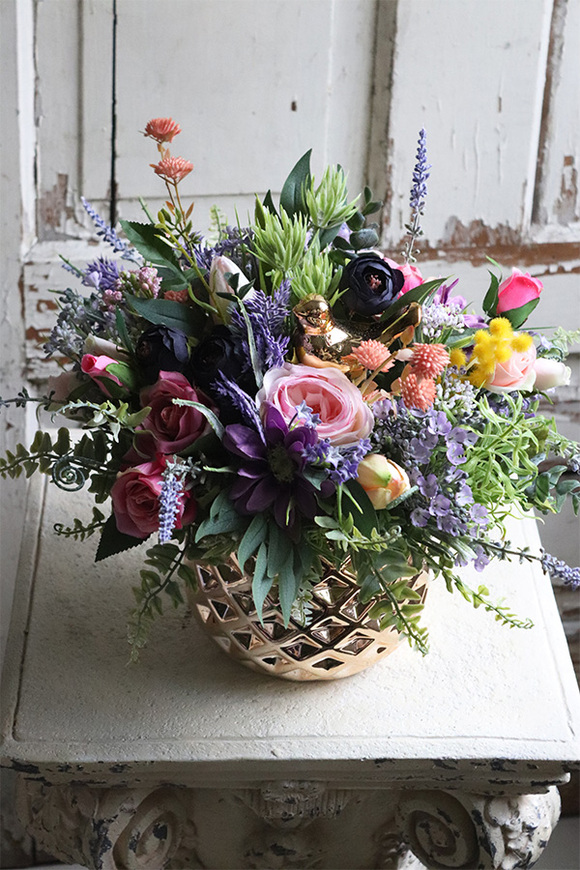 Belissa 2, wielkanocna kompozycja w złotej donicy, wys.31cm