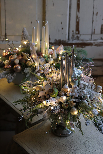 Frozen World, srebrno-biały stroik adwentowy LED