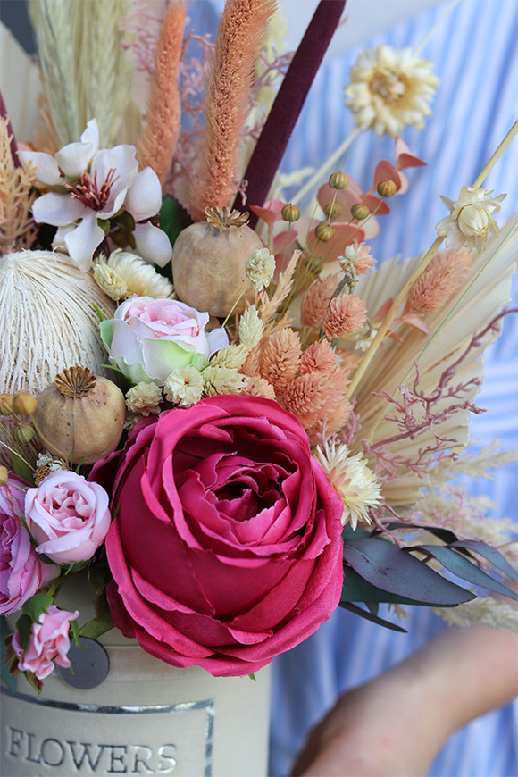 Pinkobella Orfitta 2, welurowy flowerbox z suszem