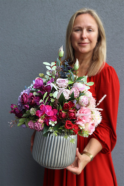 Meronia, kompozycja kwiatowa wielostronna, wym.47x35cm 