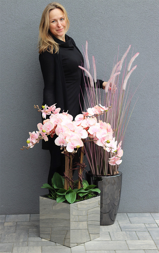 ekskluzywny storczyk w stalowej donicy, Pastellito Mirror Cube, wys.98cm