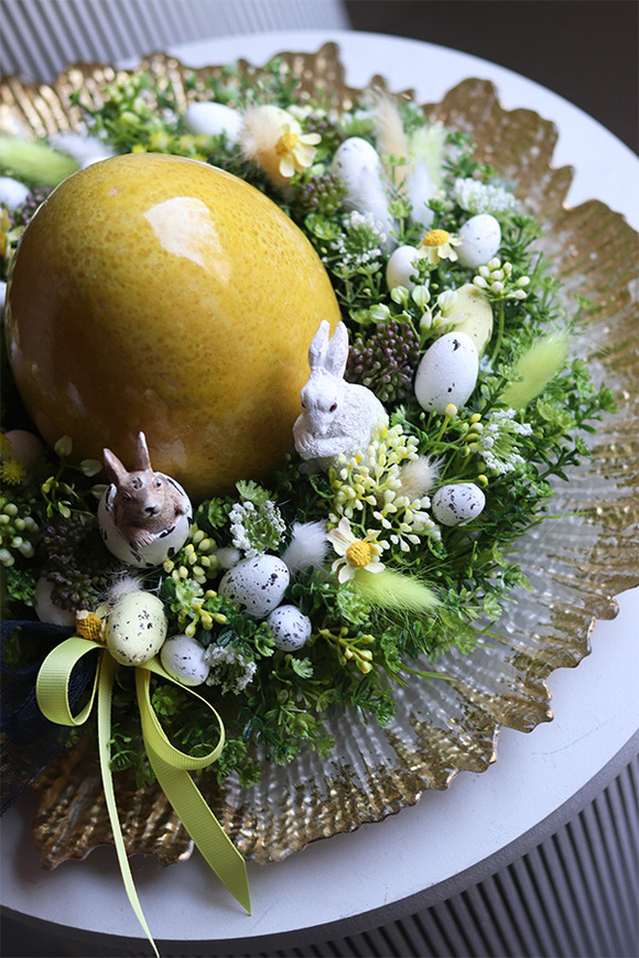 Yellow Dream, stroik wielkanocny na talerzu z jajem
