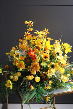 Wiosenne Słońce Volcan, kompozycja nagrobna na ciężkiej tacy, wym.40x70cm