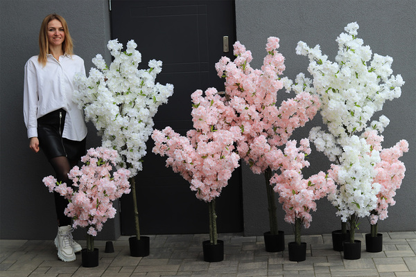 Kwitnąca Wiśnia, sztuczna roślina w doniczce, biała