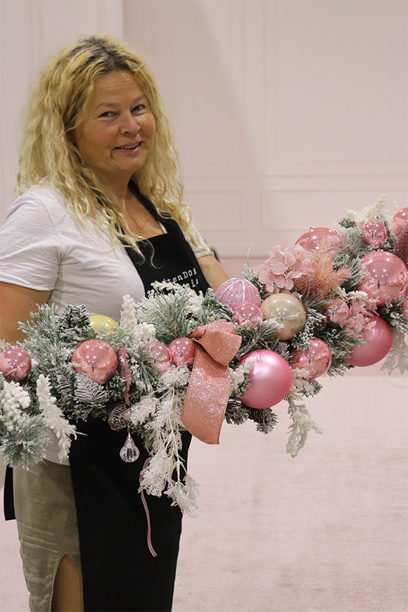 Apart Pudrovy, świąteczna girlanda dekoracyjna