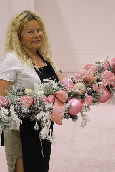 Apart Pudrovy, świąteczna girlanda dekoracyjna