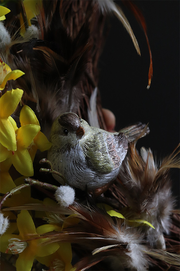 Wiosenne Forsycje, wiosenny wianek kwiatowy z ptaszkami