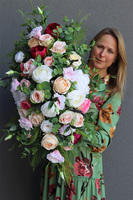 Odettino 3, bogata dekoracja nagrobna w naczyniu, wym.37x58cm 