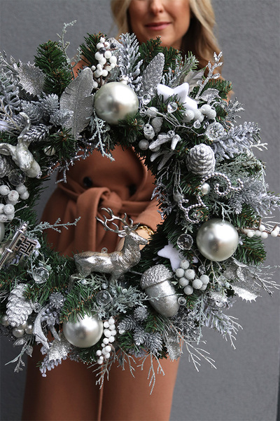 wianek świąteczny Srebrzysta Zima 3