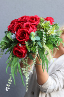 Róża Finesse, nagrobna wiązanka na plastrze drewna