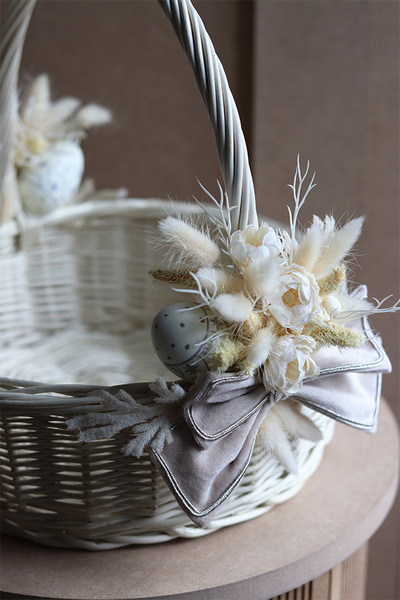 Kokarda Creama 2, dwustronnie dekorowany koszyczek wielkanocny