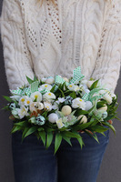 Grzęda, wiosenny wianek dekoracyjny z jajkami