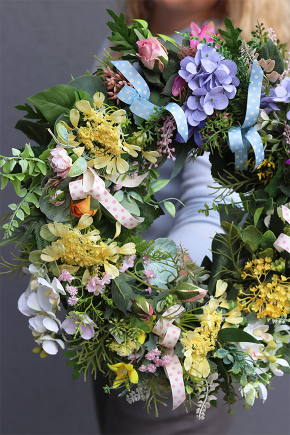 Kolorowa Kraina, wiosenny wianek dekoracyjny