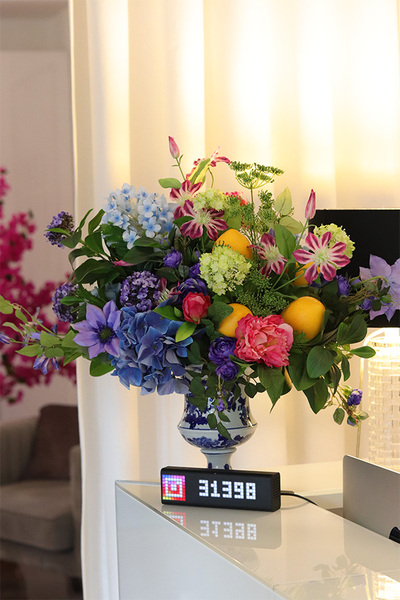 Mamma Mia!, kompozycja kwiatowa w pucharze