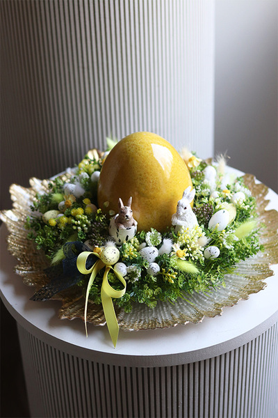 Yellow Dream, stroik wielkanocny na talerzu z jajem