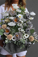 Volcan Szarotka, kompozycja nagrobna w misie