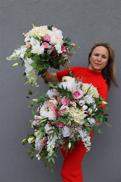 Teliga Pink, komplet dekoracji nagrobnych, kompozycja w misie +bukiet