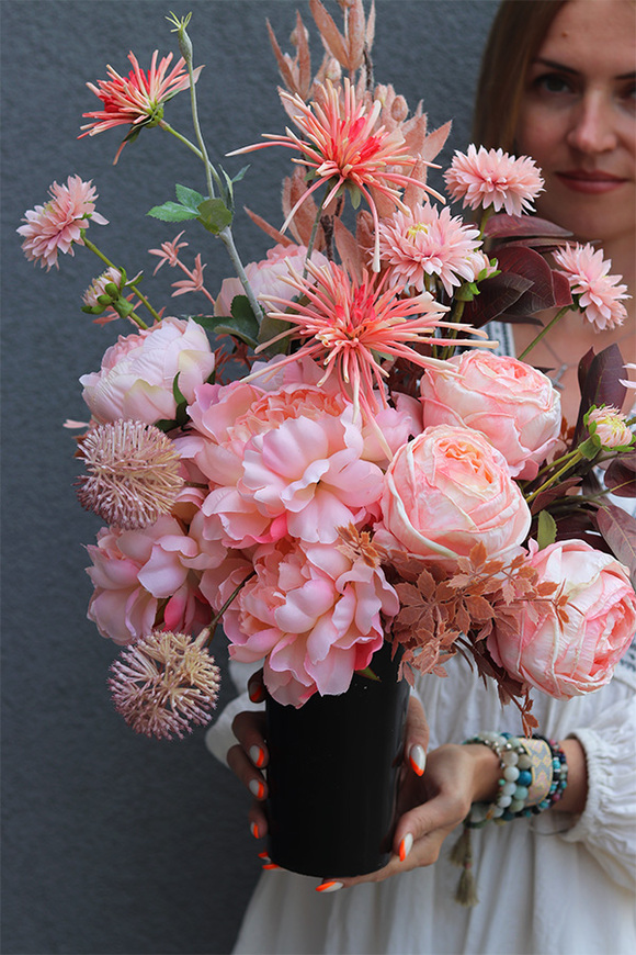 Anona Morelli, bukiet nagrobny we wkładzie