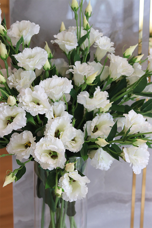 Eustoma Secret of Flowers, bukiet kwiatów do wazonu