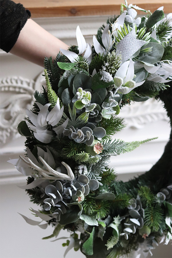 Zimowy Wieczór, zimowy wianek na drzwi