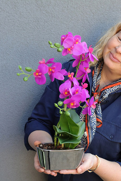 OD RĘKI Pinkobella Fuksja 2, gumowy storczyk w lustrzanej donicy, wys.42cm 