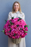 Amarant Provance, bogaty kosz z peonią i hortensją