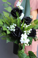 Angelo White&Black, bukiet nagrobny we wkładzie