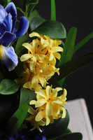 Leodiana Blue, wiosenny bukiet nagrobny we wkładzie