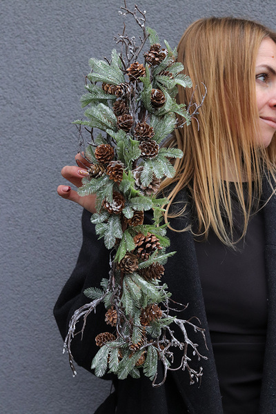 Zimowy Sen, iglasta girlanda zimowa z szyszkami