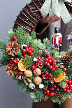 Dziadki Do Orzechów Small, świąteczny wianek dekoracyjny, rozp.36cm  