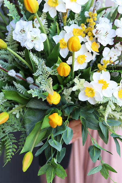 Spring Lux, bukiet nagrobny z gumowymi tulipanami