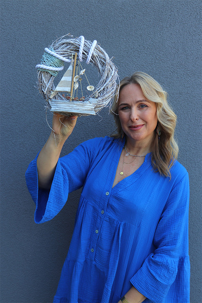 marynistyczny wianek z łódką