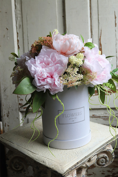 flowerbox z różowymi piwoniami, Peonies Summer Kamelia, wys.38cm 