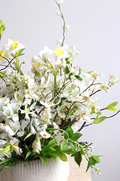 Reno, wiosenna kompozycja kwiatowa