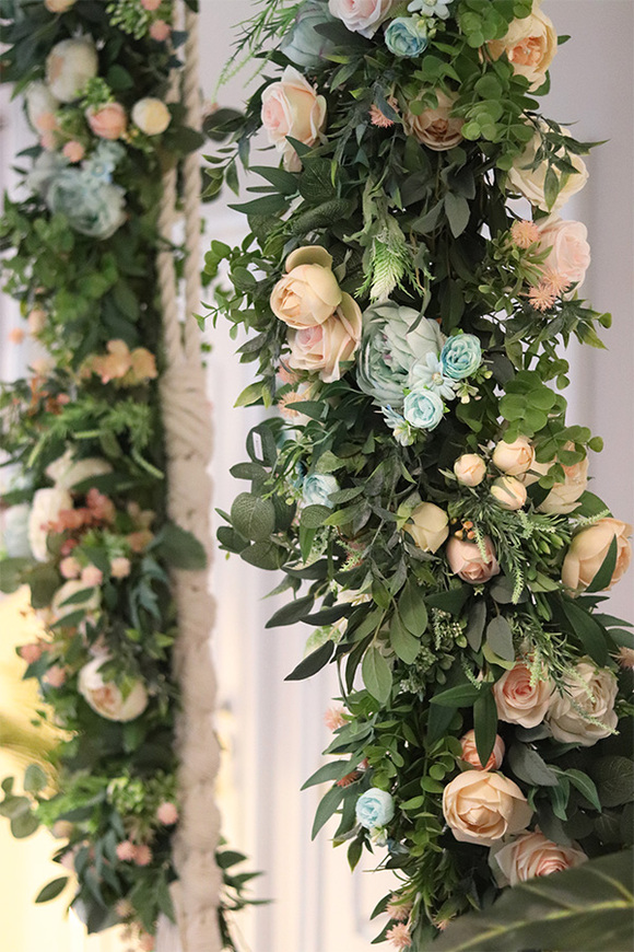 La Guel Blue, elegancka girlanda kwiatowa