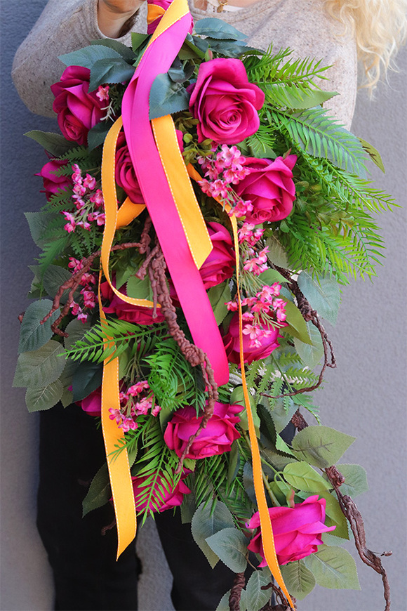 Rosalinda Roses Set, bukiet nagrobny do położenia, amarantowy