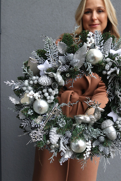 wianek świąteczny Srebrzysta Zima 3
