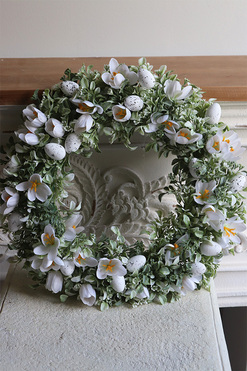 Krokusy Biel, wielkanocny wianek, śr.40cm