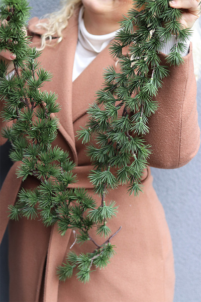 Modrzewiowa, zielona girlanda zimowa