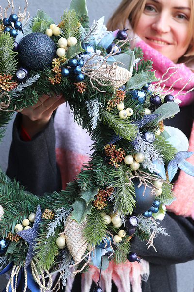 Granatowa Bryza, elegancki zimowy wianek, śr.40cm