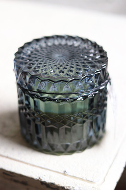 OD RĘKI Crystal, elegancka świeca w szkle, niebieski, wy.8.5x8.5cm 