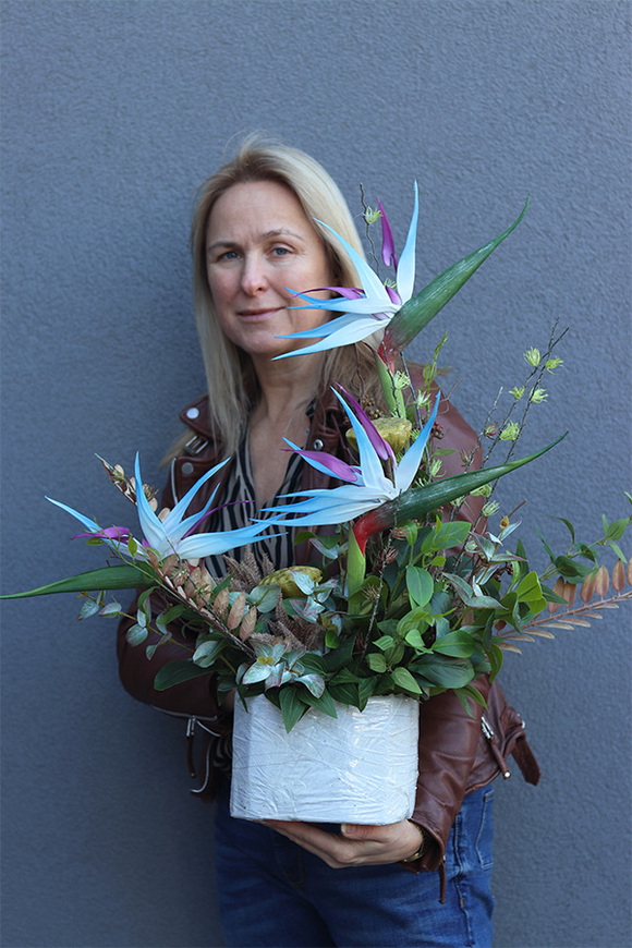 Niebieska Strelicja Saute, kompozycja kwiatowa do Twojej donicy